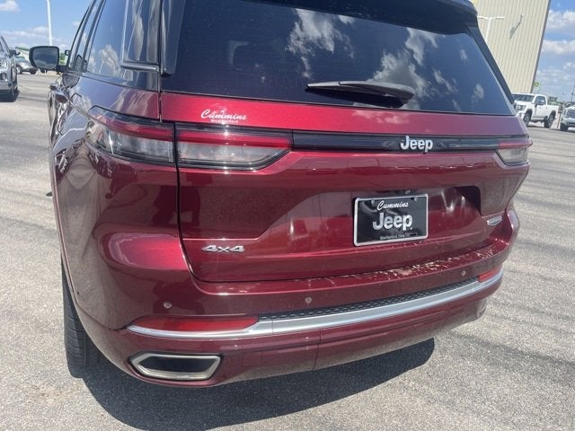 2022 Jeep Grand Cherokee Summit