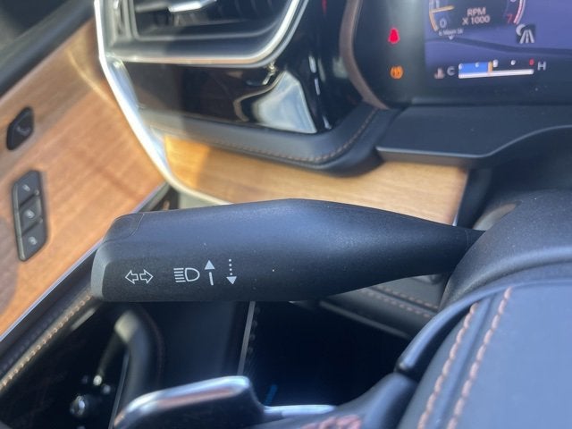 2023 Jeep Grand Cherokee L Summit Reserve