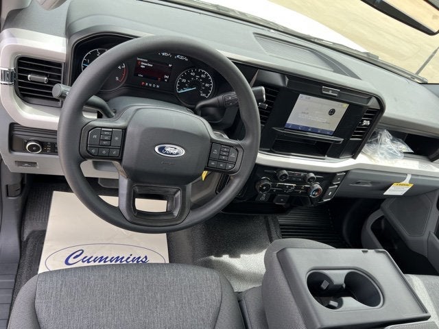 2025 Ford Super Duty F-350 DRW NEW