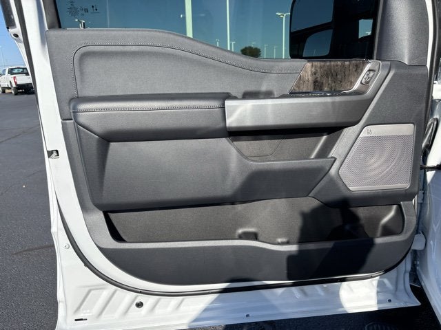 2027 Ford Super Duty F-250 SRW LARIAT