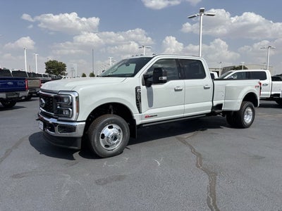 2026 Ford Super Duty F-350 DRW LARIAT