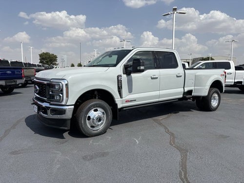 2026 Ford Super Duty F-350 DRW LARIAT