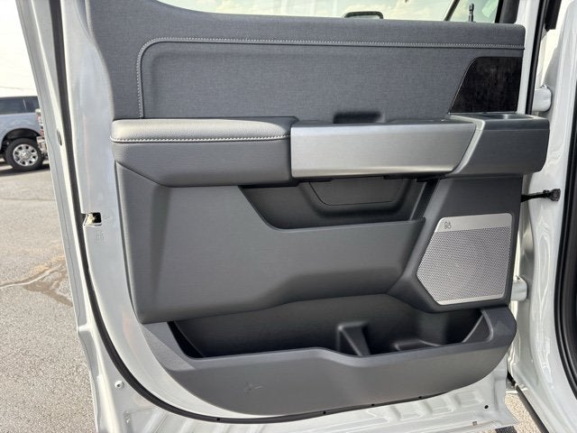 2026 Ford Super Duty F-350 DRW LARIAT