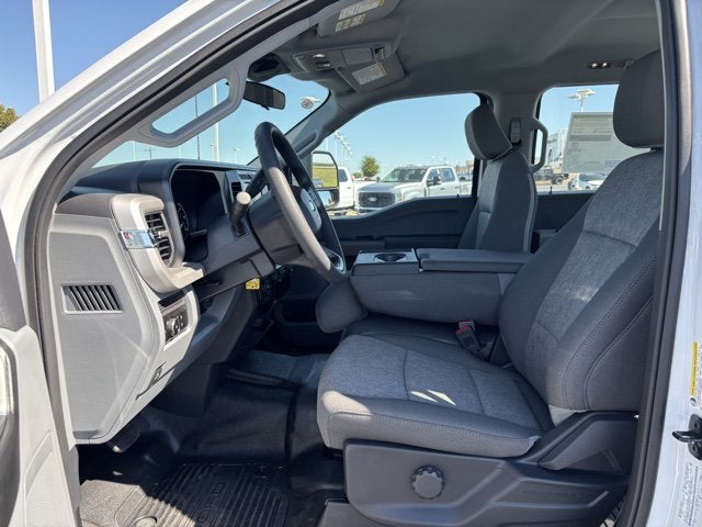 2027 Ford Super Duty F-350 DRW XL