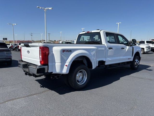 2027 Ford Super Duty F-350 DRW XL