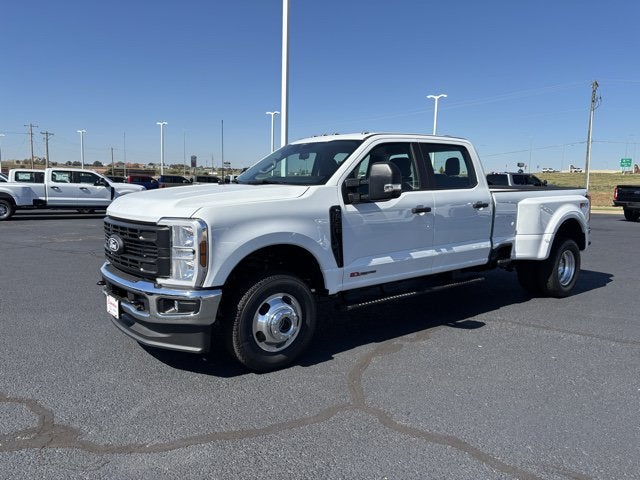2027 Ford Super Duty F-350 DRW NEW