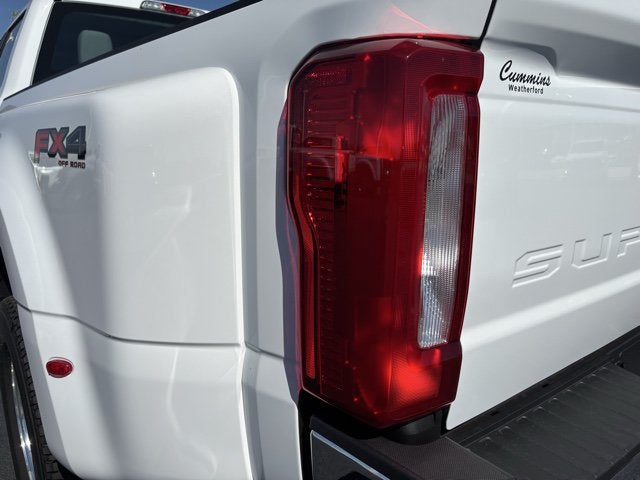 2027 Ford Super Duty F-350 DRW NEW