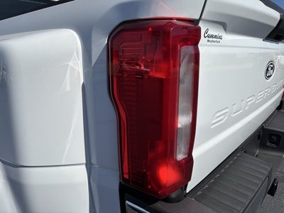 2027 Ford Super Duty F-350 DRW NEW