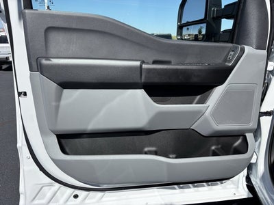 2027 Ford Super Duty F-350 DRW NEW