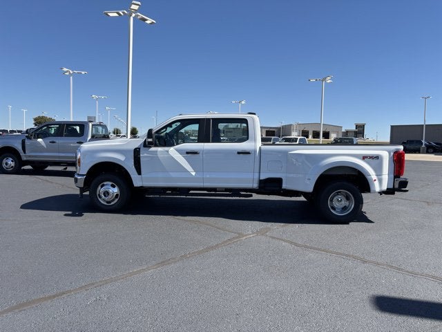 2027 Ford Super Duty F-350 DRW NEW