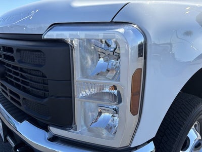2027 Ford Super Duty F-350 DRW NEW