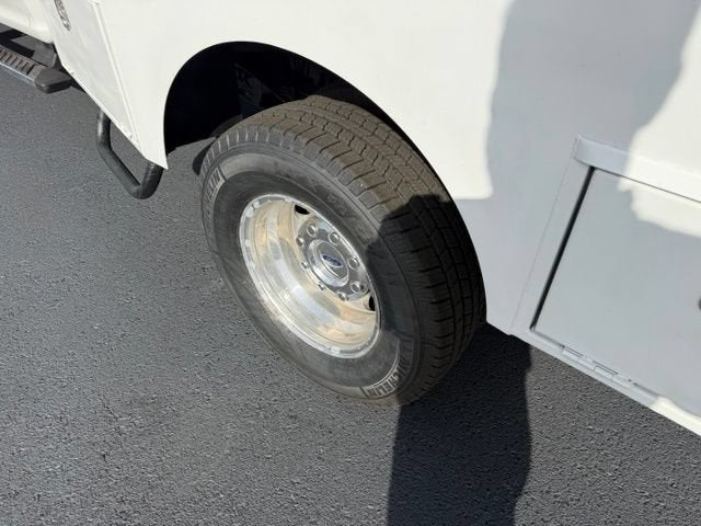 2017 Ford Super Duty F-350 DRW XLT