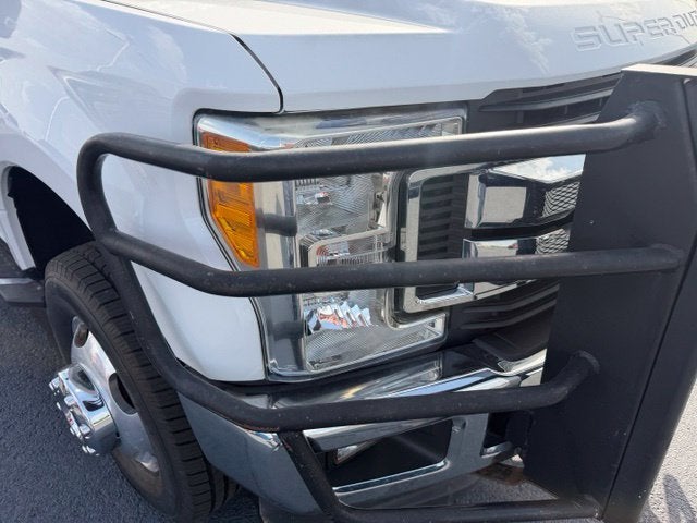 2017 Ford Super Duty F-350 DRW XLT
