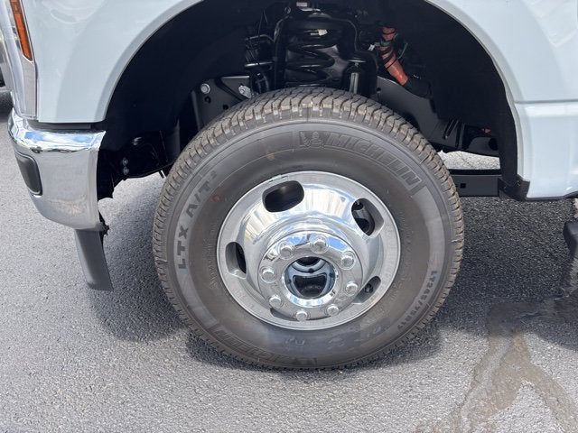 2026 Ford Super Duty F-350 DRW NEW