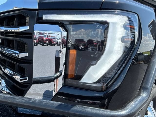 2025 GMC Sierra 3500HD CC SLE