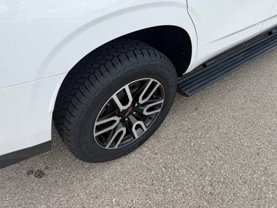 2024 GMC Yukon AT4