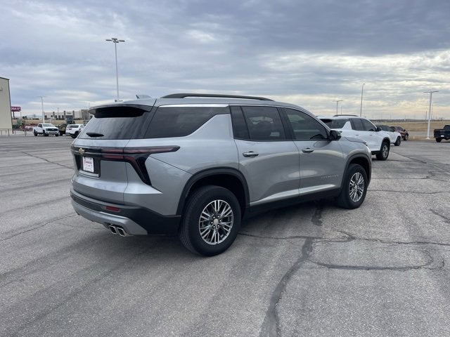 2025 Chevrolet Traverse FWD LT