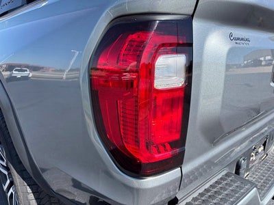 2025 GMC Canyon 4WD AT4