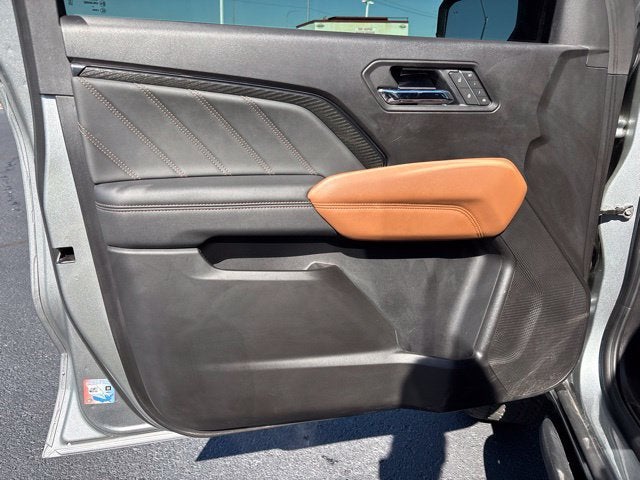 2025 GMC Canyon 4WD AT4