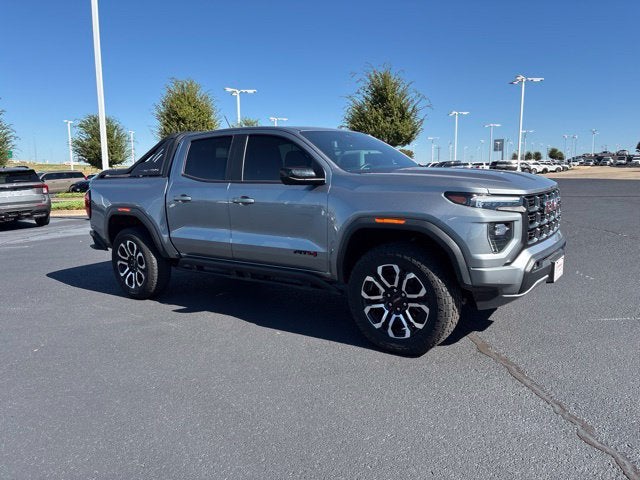 2025 GMC Canyon 4WD AT4