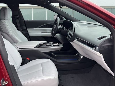2024 Cadillac LYRIQ Luxury