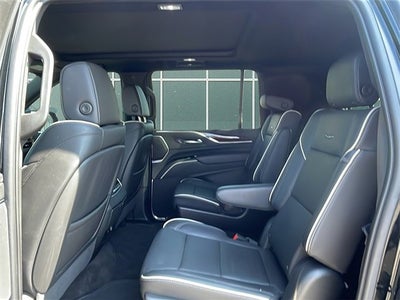 2023 Cadillac Escalade ESV 4WD Premium Luxury