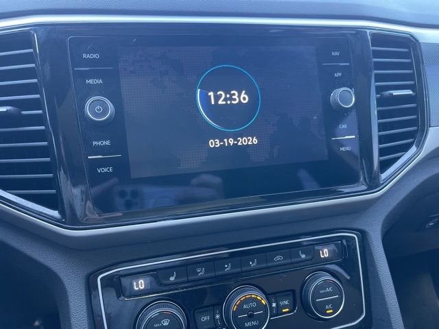 2022 Volkswagen Atlas Cross Sport 2.0T SEL R-Line Black