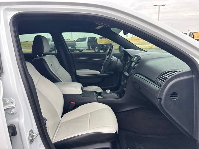 2017 Chrysler 300 300S