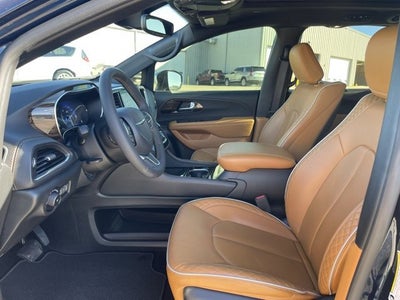 2023 Chrysler Pacifica Pinnacle