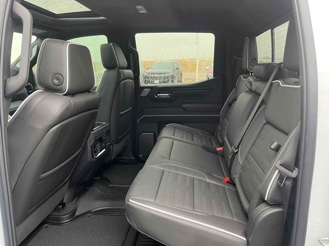 2025 GMC Sierra 1500 AT4X