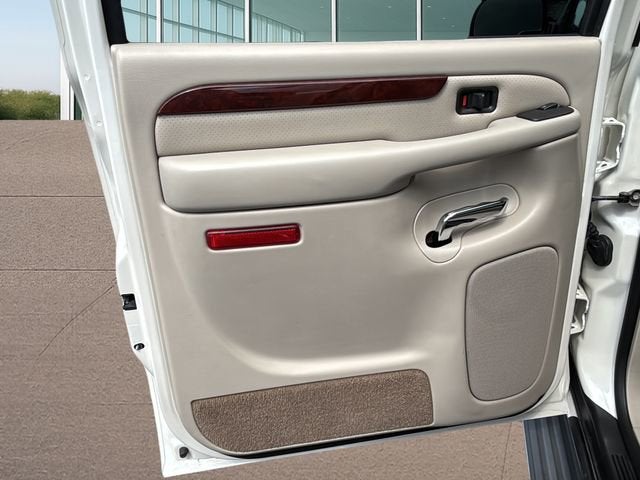 2005 Cadillac Escalade EXT Base