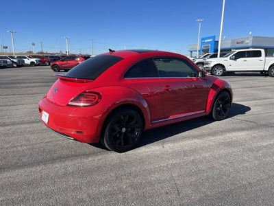 2019 Volkswagen Beetle SE