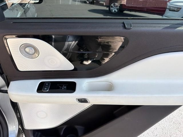 2021 Lincoln Aviator Black Label
