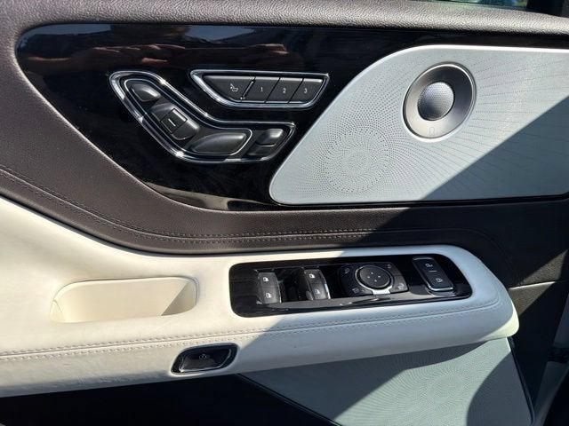 2021 Lincoln Aviator Black Label