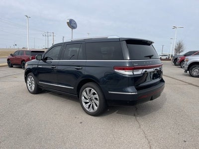 2024 Lincoln Navigator Premiere