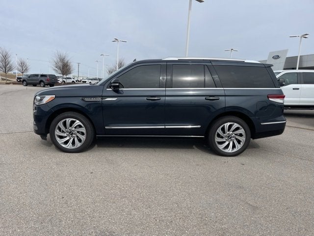 2024 Lincoln Navigator Premiere