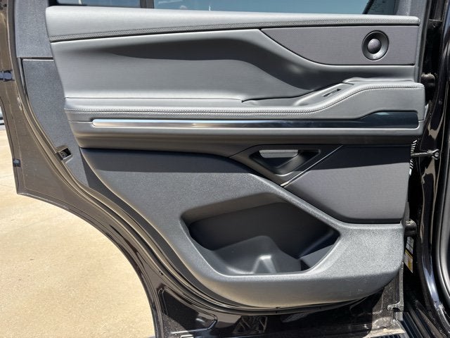 2026 Lincoln Navigator Premiere