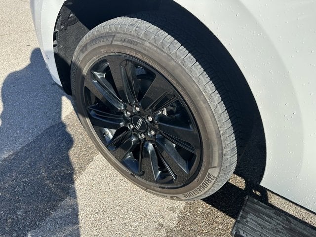 2023 Lincoln Navigator L Reserve