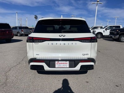 2023 INFINITI QX60 LUXE