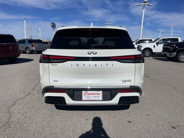 2023 INFINITI QX60 LUXE