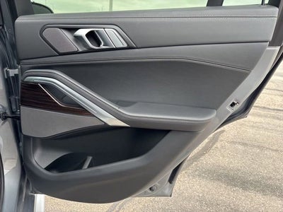 2025 BMW X6 xDrive40i