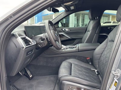 2025 BMW X6 xDrive40i