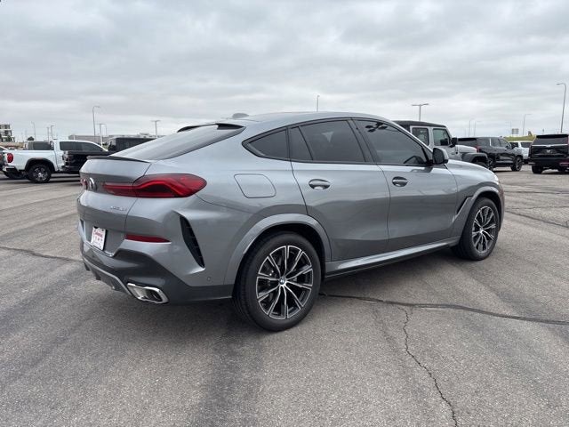 2025 BMW X6 xDrive40i