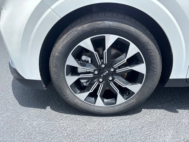 2023 Kia Carnival EX