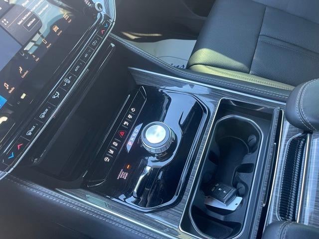 2022 Jeep Wagoneer Base