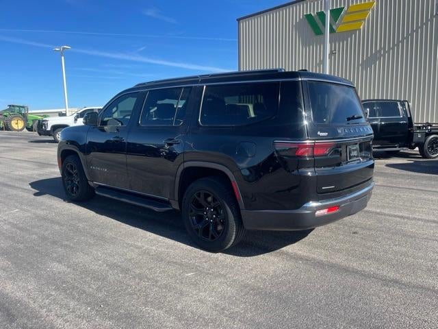 2022 Jeep Wagoneer Base