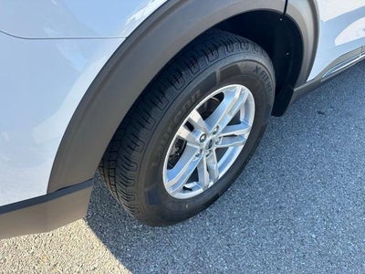 2023 Ford Explorer Base