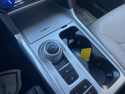 2023 Ford Explorer Base