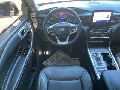 2023 Ford Explorer Base