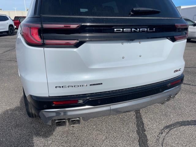 2026 GMC Acadia Base